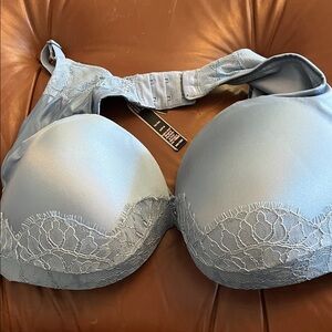 Victoria’s Secret very sexy push-up Bra 36c